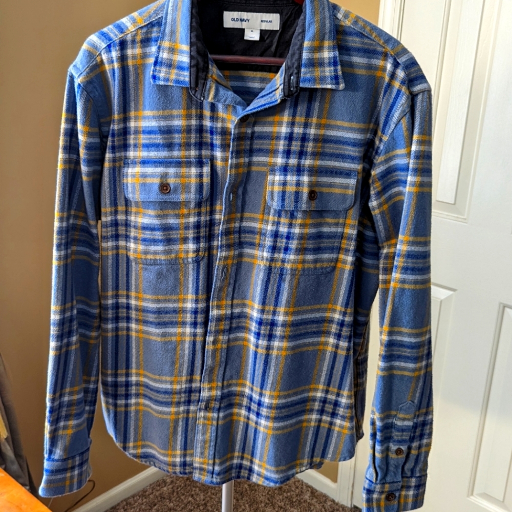 Men's Flannel Button Down Shirt